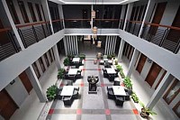 Resto Tampak Atas